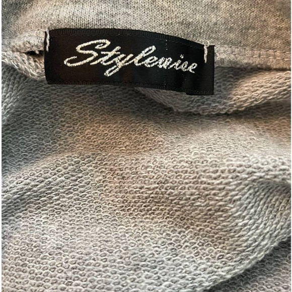 gray & white cropped mock neck quarter zip sweatshirt half zip sweater elastic - Picture 11 of 11